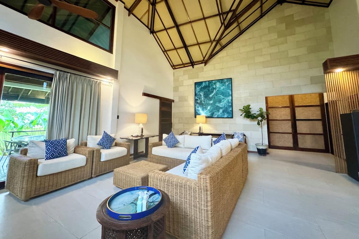Villa de lujo, 3 habitaciones, vista a la playa | Área de sala de estar