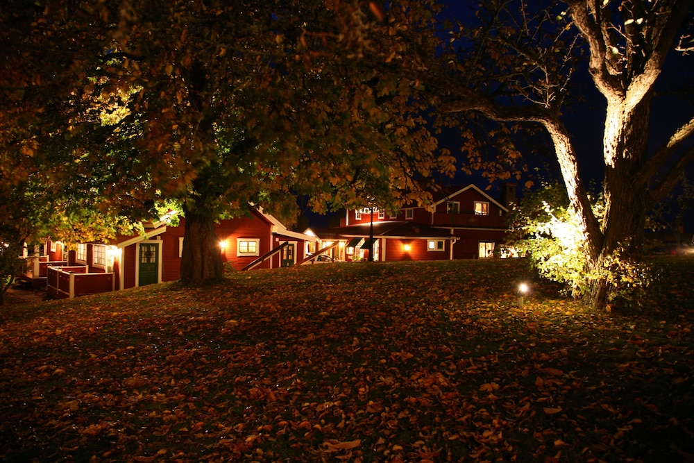 Tällbergsgårdens Hotell by null