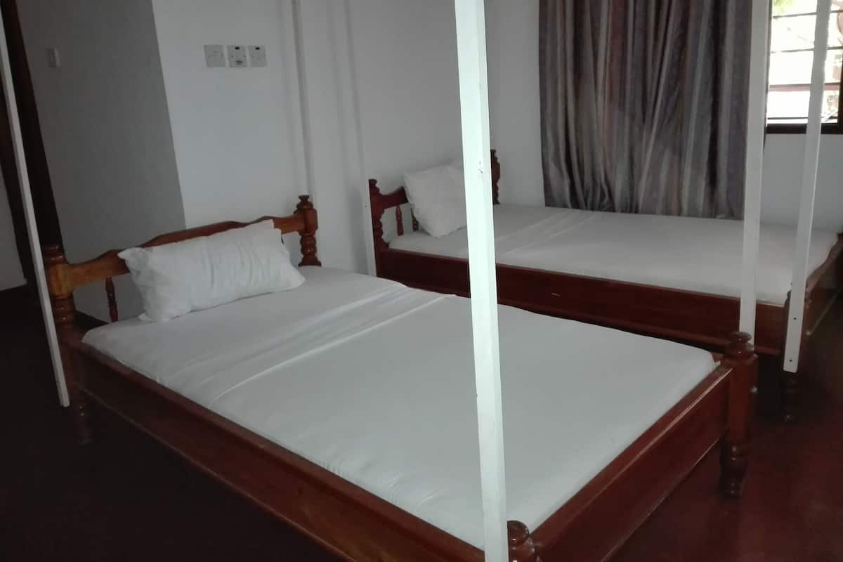 Standard-Zweibettzimmer, 2 Schlafzimmer, Nichtraucher, Gartenblick