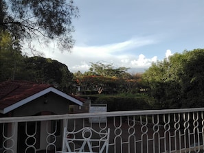 Terrace/patio - Kilimanjaro Safaris Lodge (Moshi)