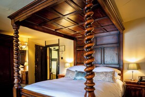 Signature Double Room (Four Poster - Guards Room) | Premium bedding, individually decorated, individually furnished - The Crown Inn (Godalming)