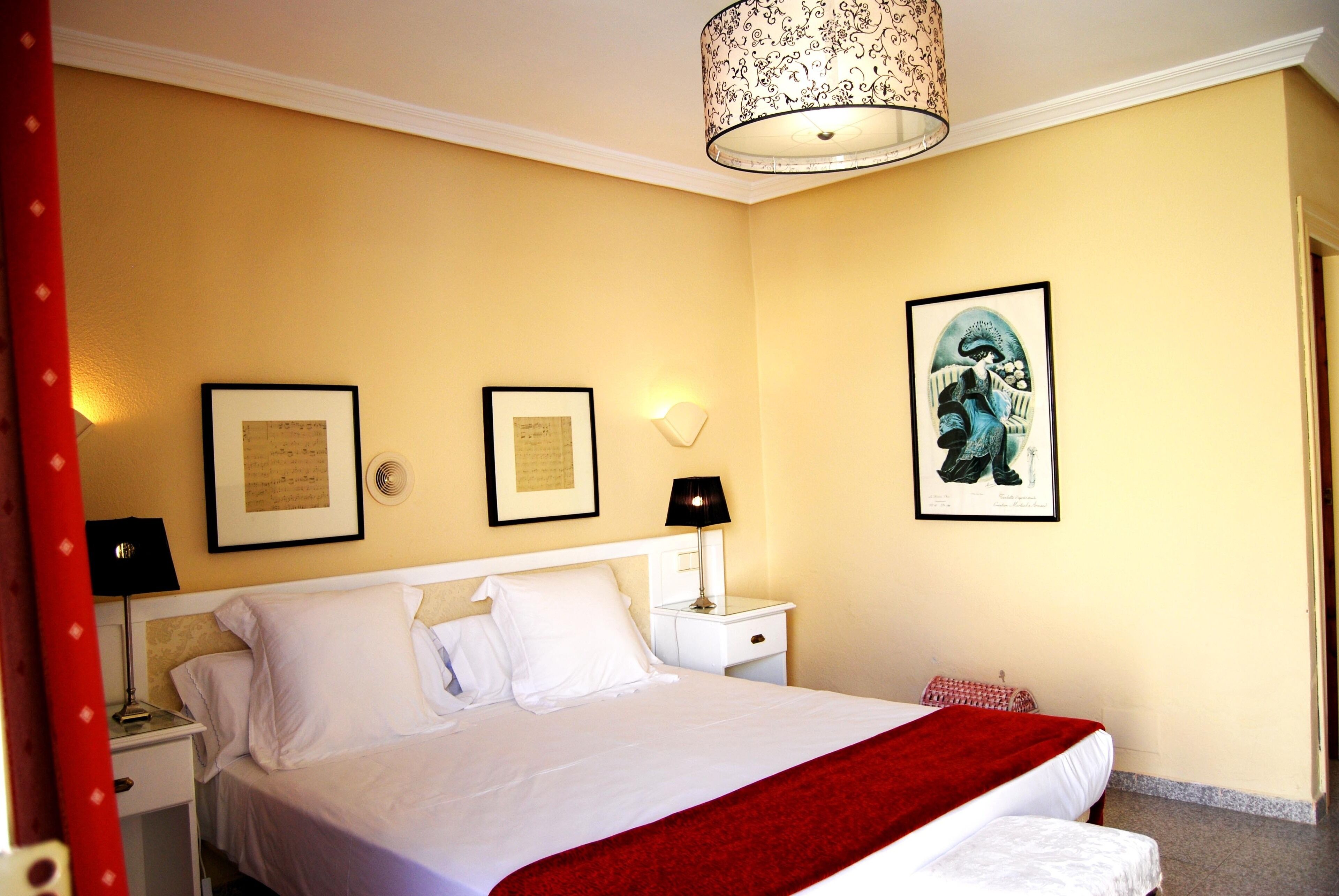 standard double room | room amenity