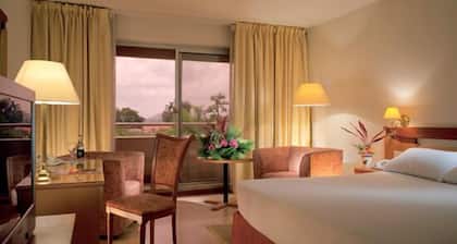 Royal Tropicana Hotel