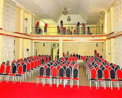 Royal Tropicana Hotel