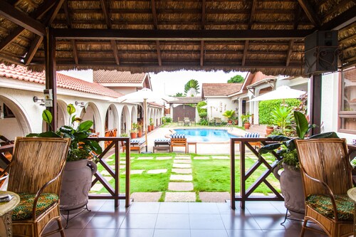 Mahogany Lodge, Cantonments