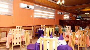 Daily buffet breakfast (USD 10 per person)