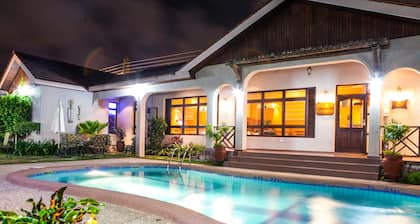 Mahogany Lodge, Cantonments