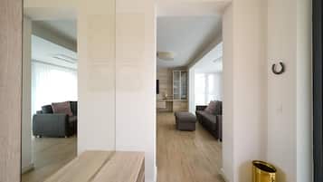 Apartemen Superior | Area keluarga | TV layar datar