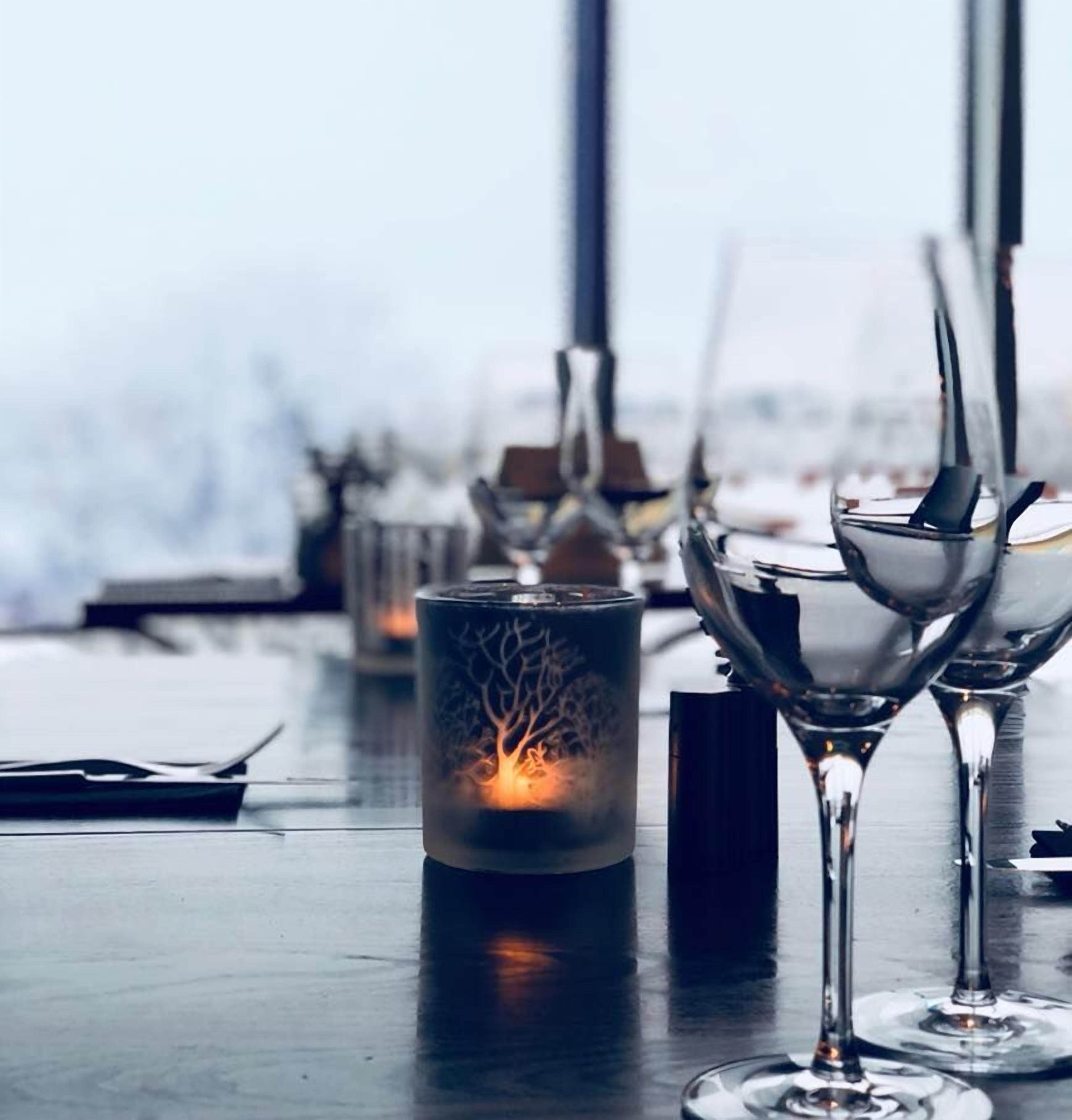 breakfast, lunch, dinner served; local cuisine, al fresco dining