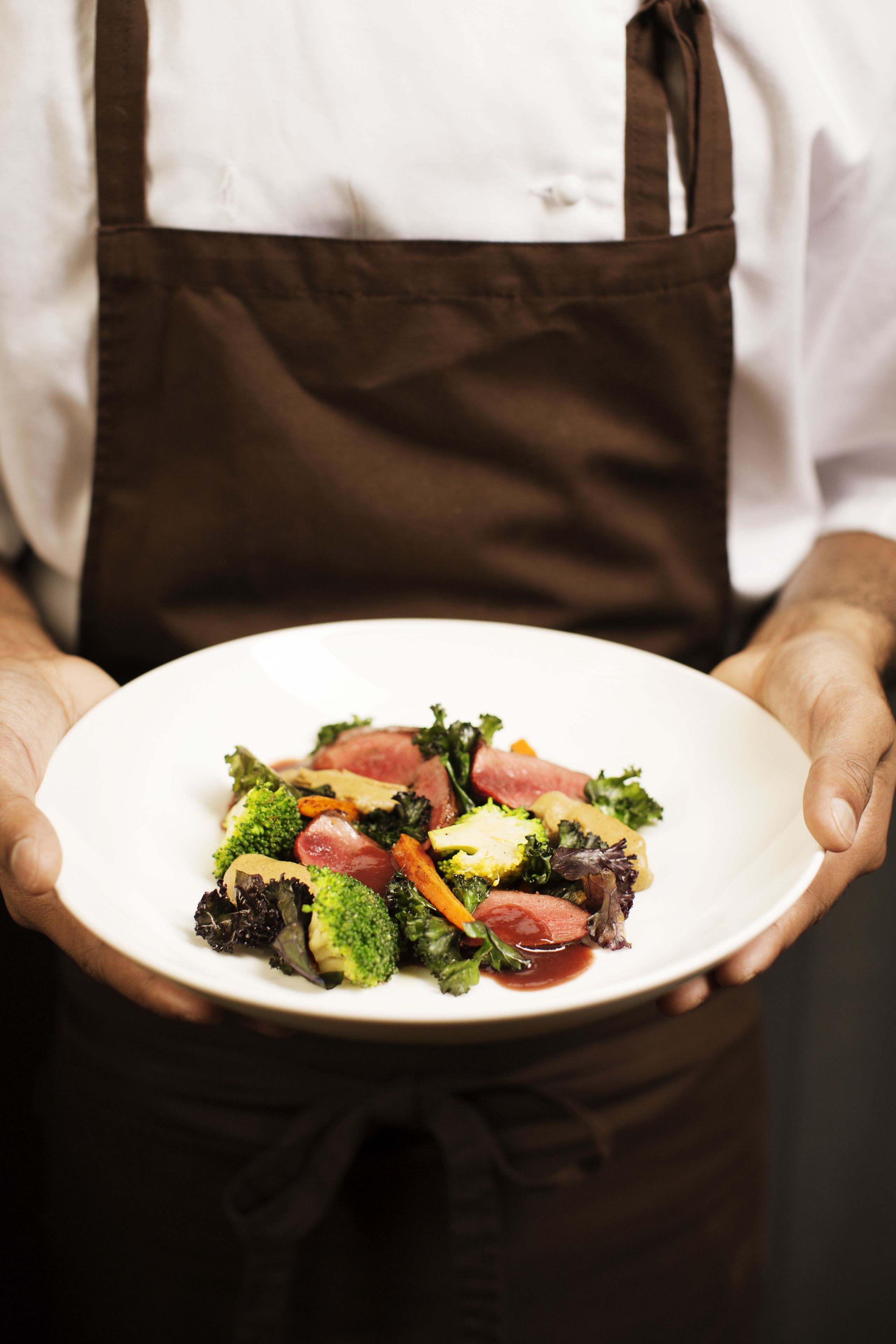 breakfast, lunch, dinner served; local cuisine, al fresco dining