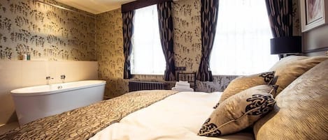 Habitación doble (The Elgar) | Ropa de cama de alta calidad y tabla de planchar con plancha