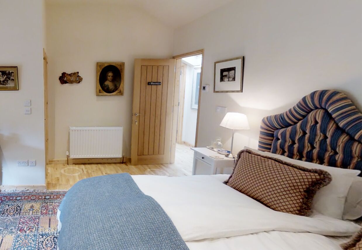 特色装修、特色家居、熨斗/熨板、婴儿床