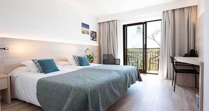 Hotel Playa Mondrago