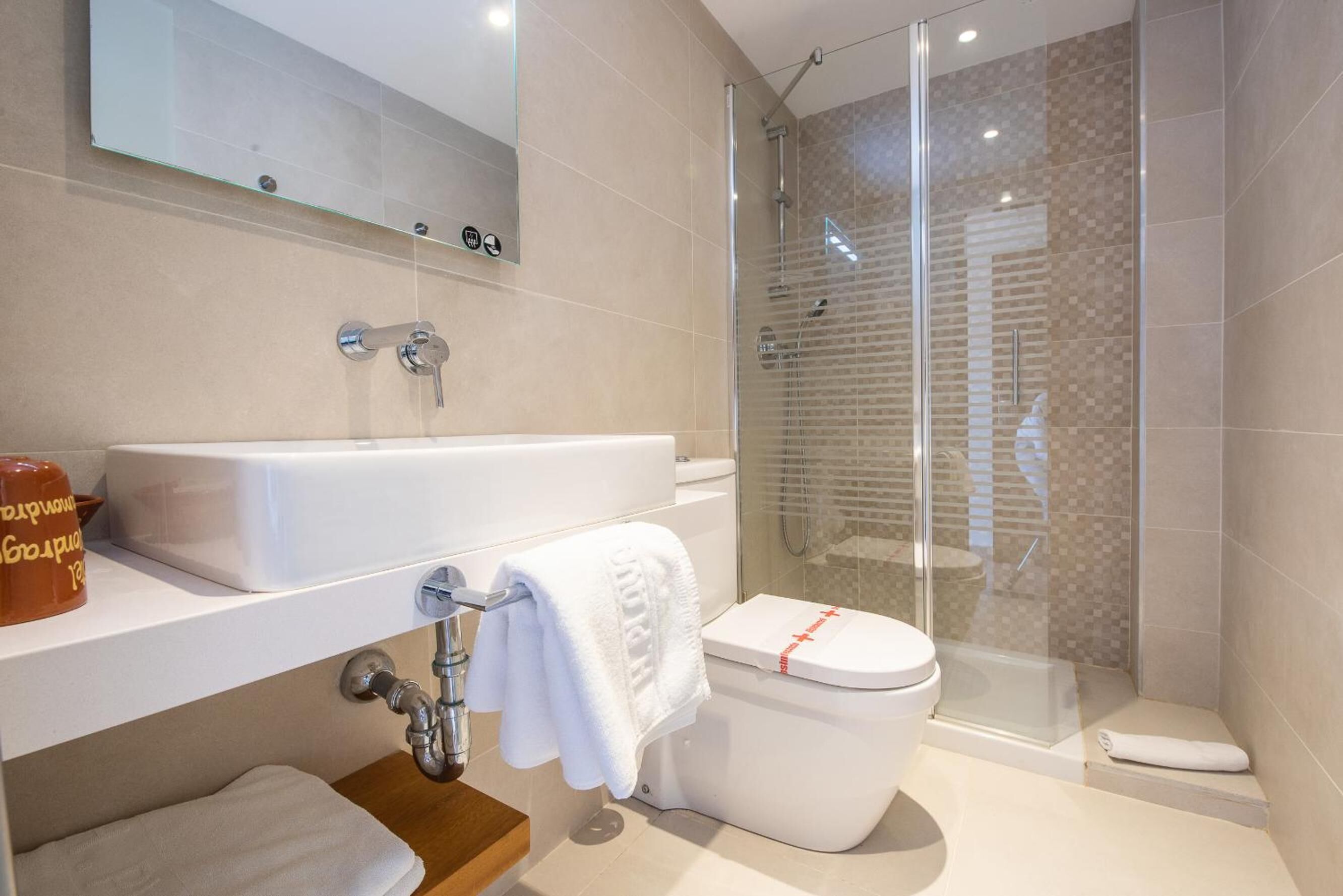 bathroom | free toiletries, hair dryer, towels