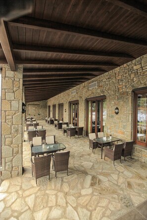 Restaurant - Grand Meteora Hotel (Kalabaka)