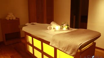 Sauna, steam room, body treatments, aromatherapy, hot stone massages