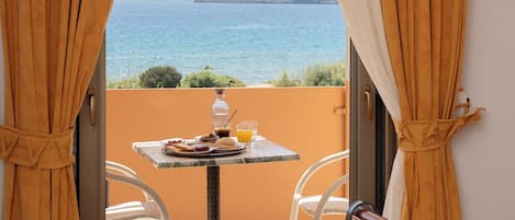 Superior Studio Sea View | Beach/ocean view