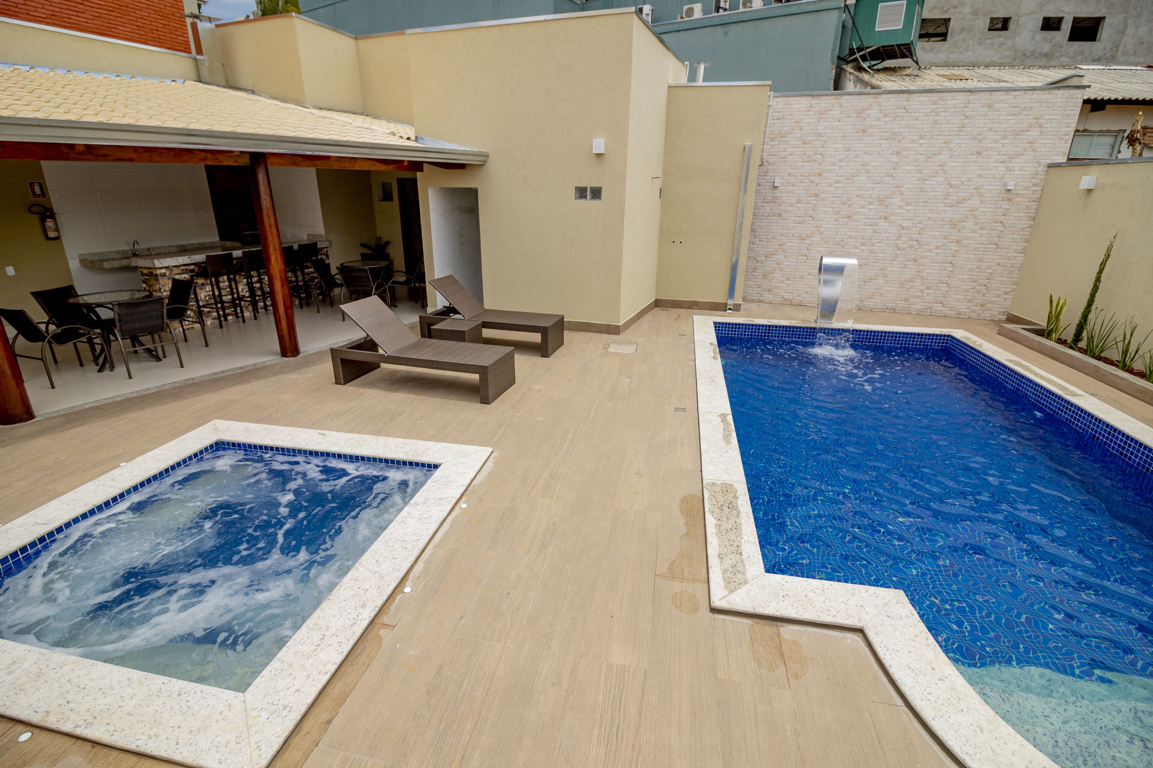 2 outdoor pools, open 8:00 AM to 10:00 PM, sun loungers