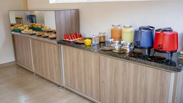 Free daily buffet breakfast