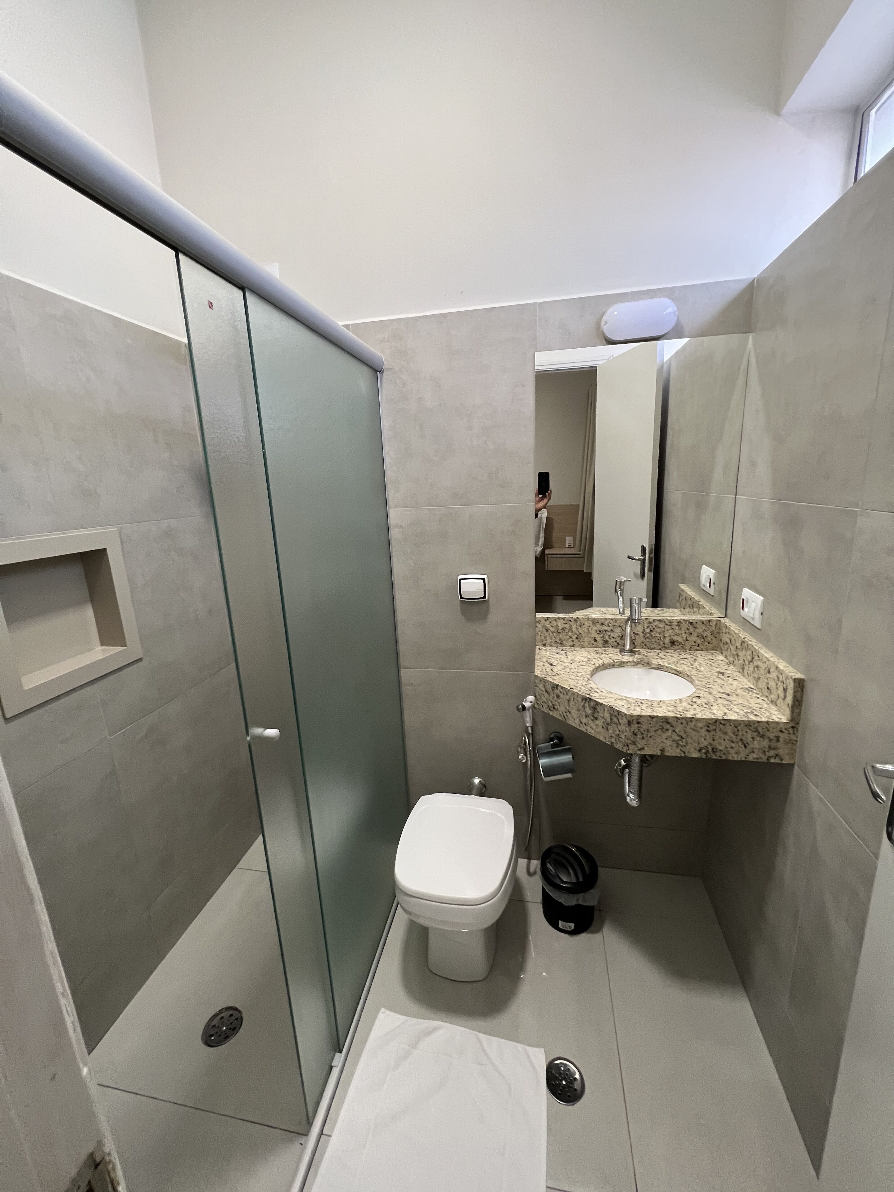 Deluxe Double Room | Bathroom | Shower