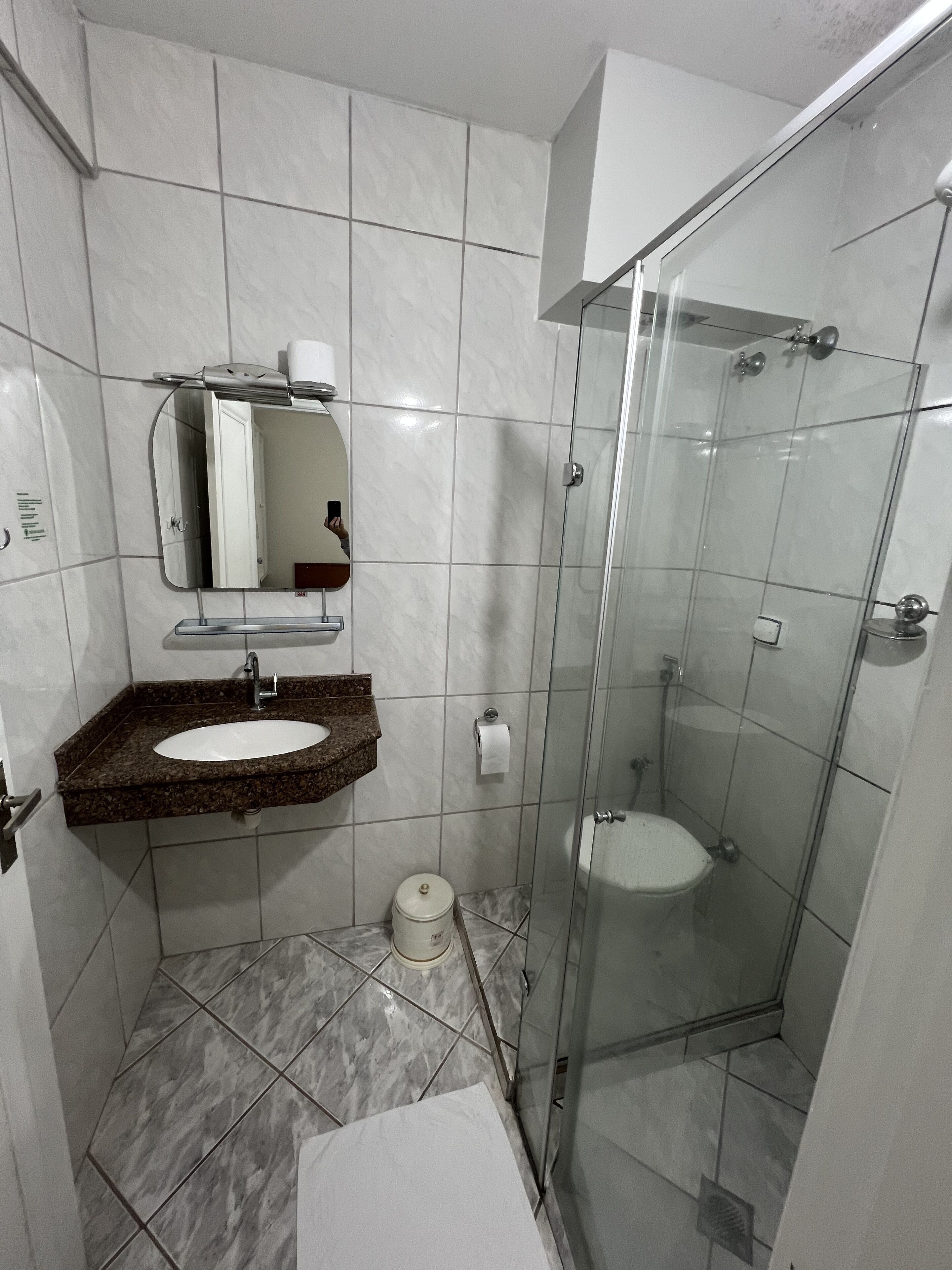 standard triple room | bathroom | shower