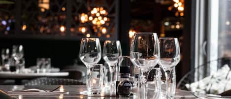 Frühstück und Abendessen, internationale Küche