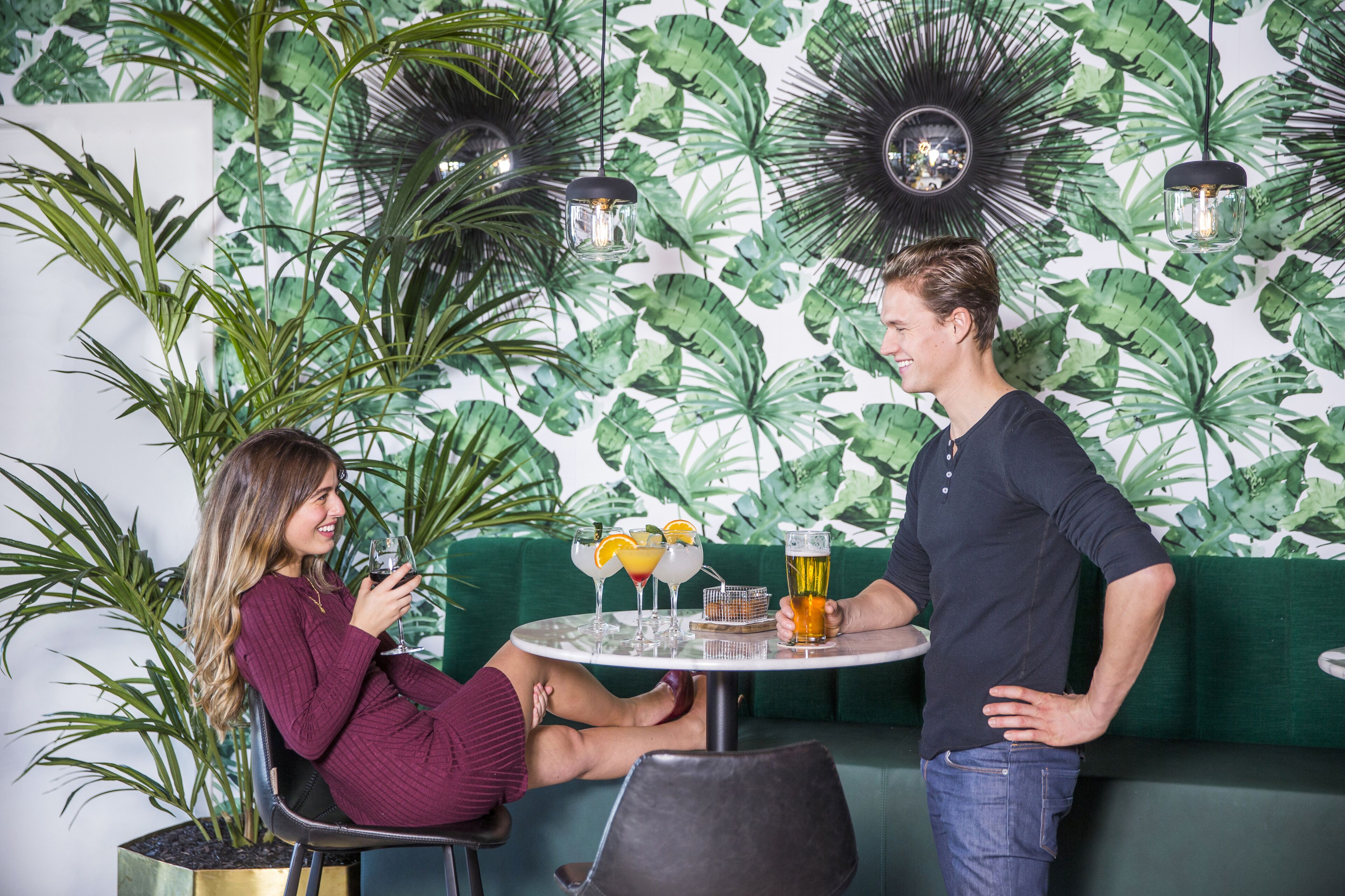 serves breakfast and dinner