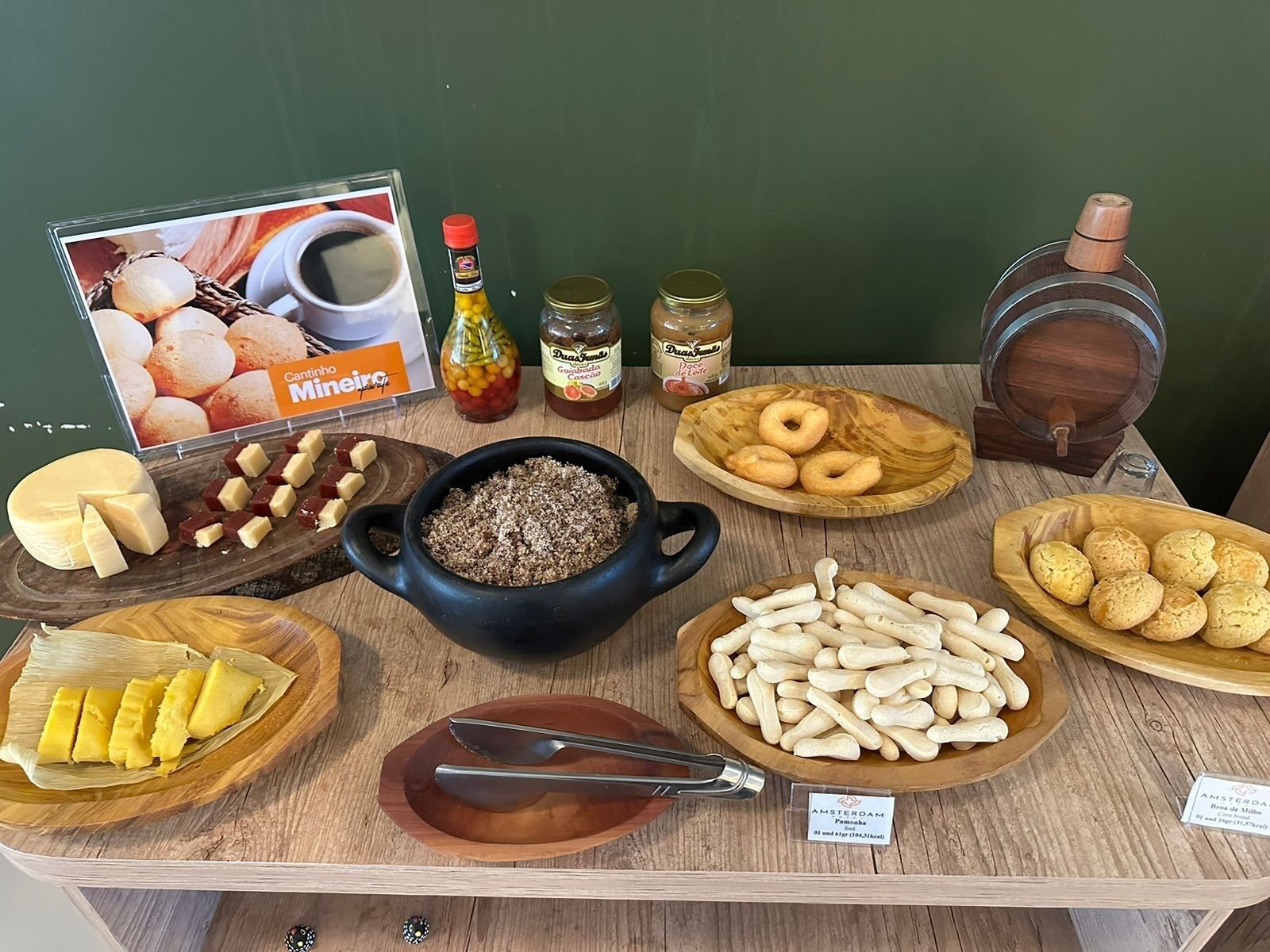 breakfast, lunch and dinner served