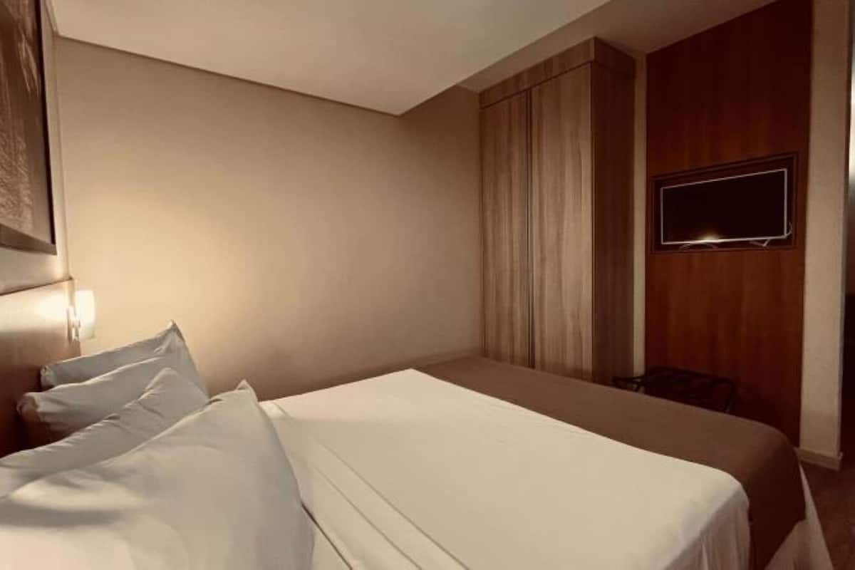 Standard Suite, Air conditioning