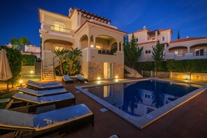 Villa, 5 Bedrooms, Private Pool | In-room safe, blackout curtains, iron/ironing board, free WiFi