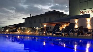 Alberca al aire libre