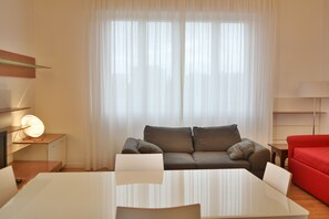 Apartment, 3 Bedrooms | 3 bedrooms, premium bedding, down comforters, free minibar - N12 Design Accomodation Alpha (Siena)
