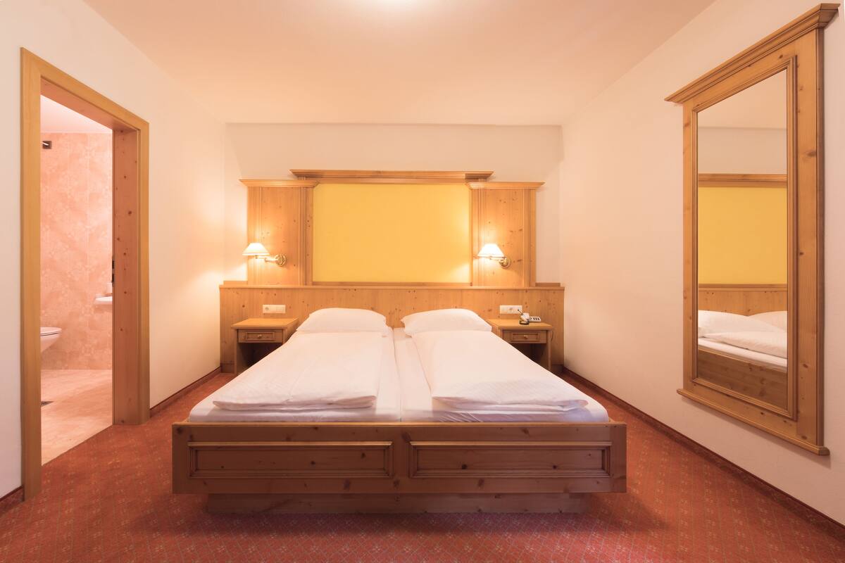 Standaard tweepersoonskamer | Hypoallergeen beddengoed, een kluis op de kamer