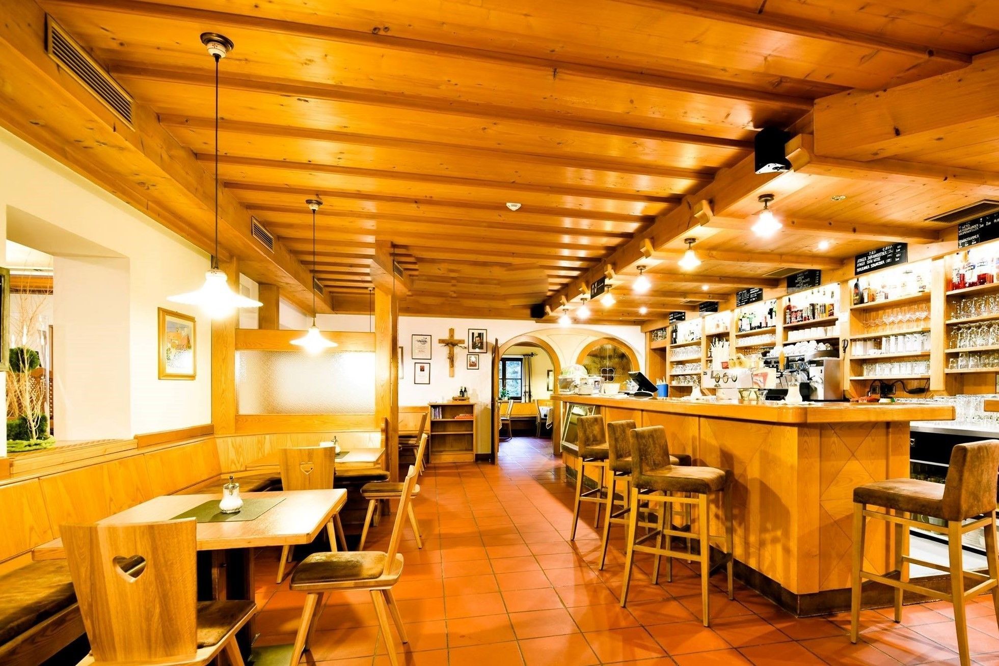 Bar (in der Unterkunft)