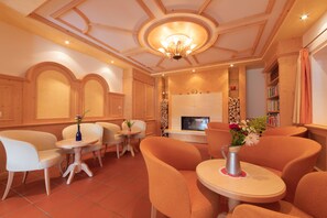 Àrea amb seients del vestíbul