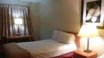 Deluxe Room, 2 Double Beds, Non Smoking | Free WiFi, bed sheets