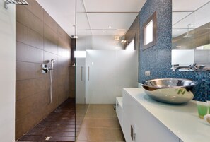 Villa, 4 Schlafzimmer | Badezimmer