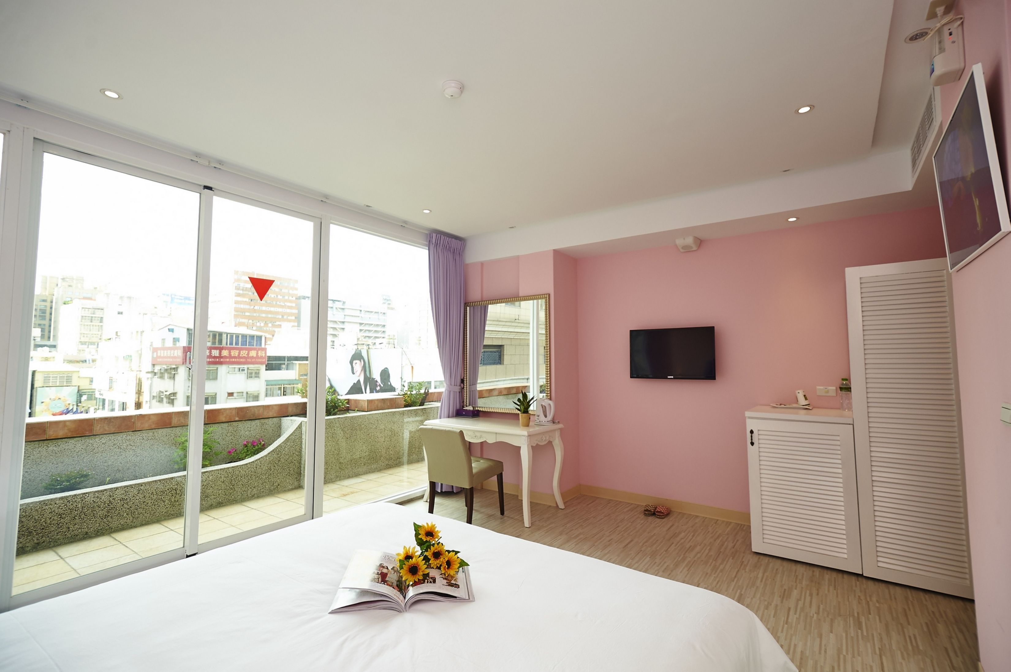 deluxe double room | 1 bedroom, desk, soundproofing, iron/ironing board