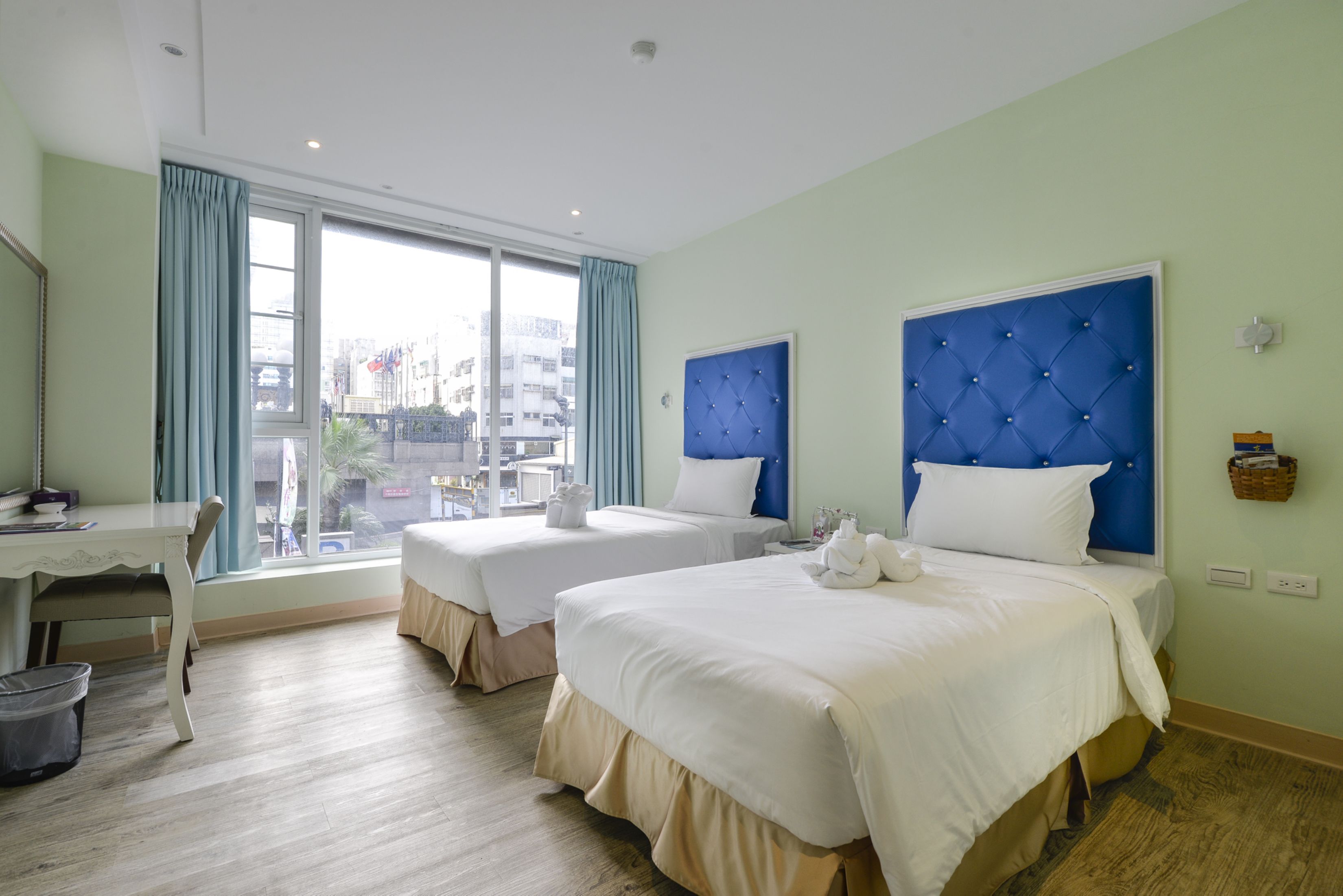 panoramic twin room | view from room