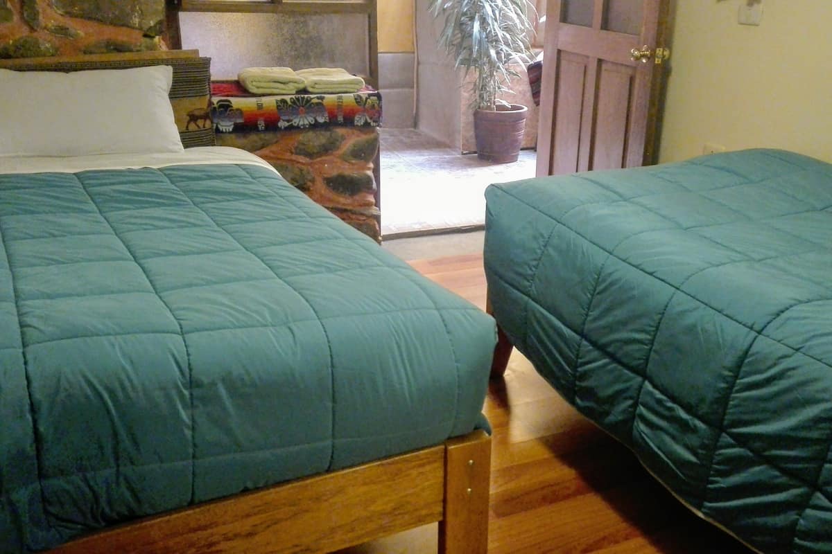 Zweibettzimmer | 7 Schlafzimmer, Bettwäsche aus ägyptischer Baumwolle