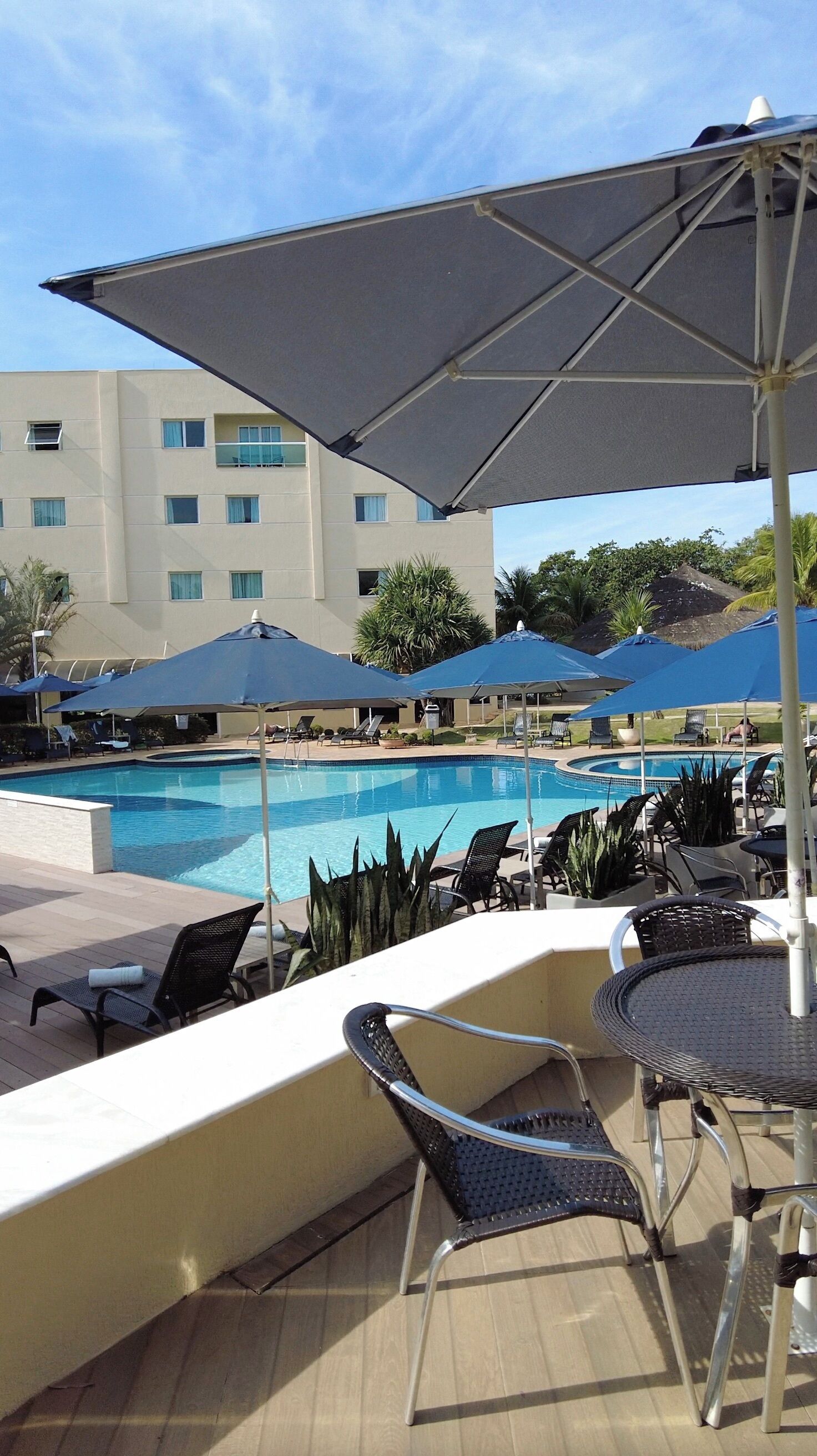 2 piscinas internas, 5 piscinas externas, guarda-sóis, espreguiçadeiras