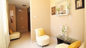 Unclassified image, 3 of 31, button - Hotel Mama Tina (Huanchaco)