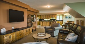 Executive-Apartment, 3 Schlafzimmer, 2 Bäder | Wohnbereich