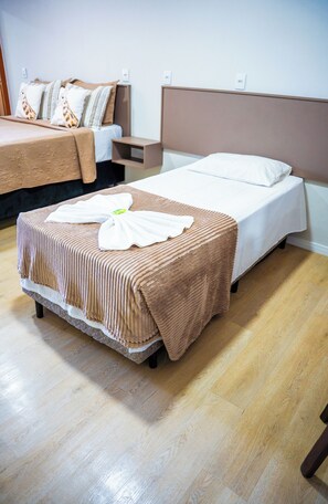 豪華客房 | 低過敏寢具、遮光布/窗簾、免費無線上網、床單