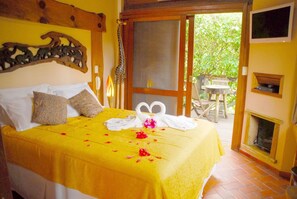 Minibar, safe på rommet, individuelt dekorert og individuelt innredet