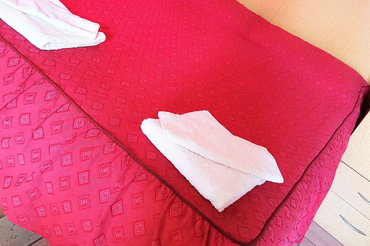 1 bedroom, rollaway beds, free WiFi, bed sheets