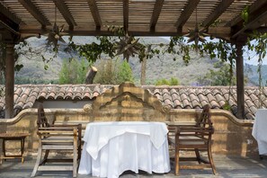 Outdoor dining - Posada de Los Leones (Antigua Guatemala)