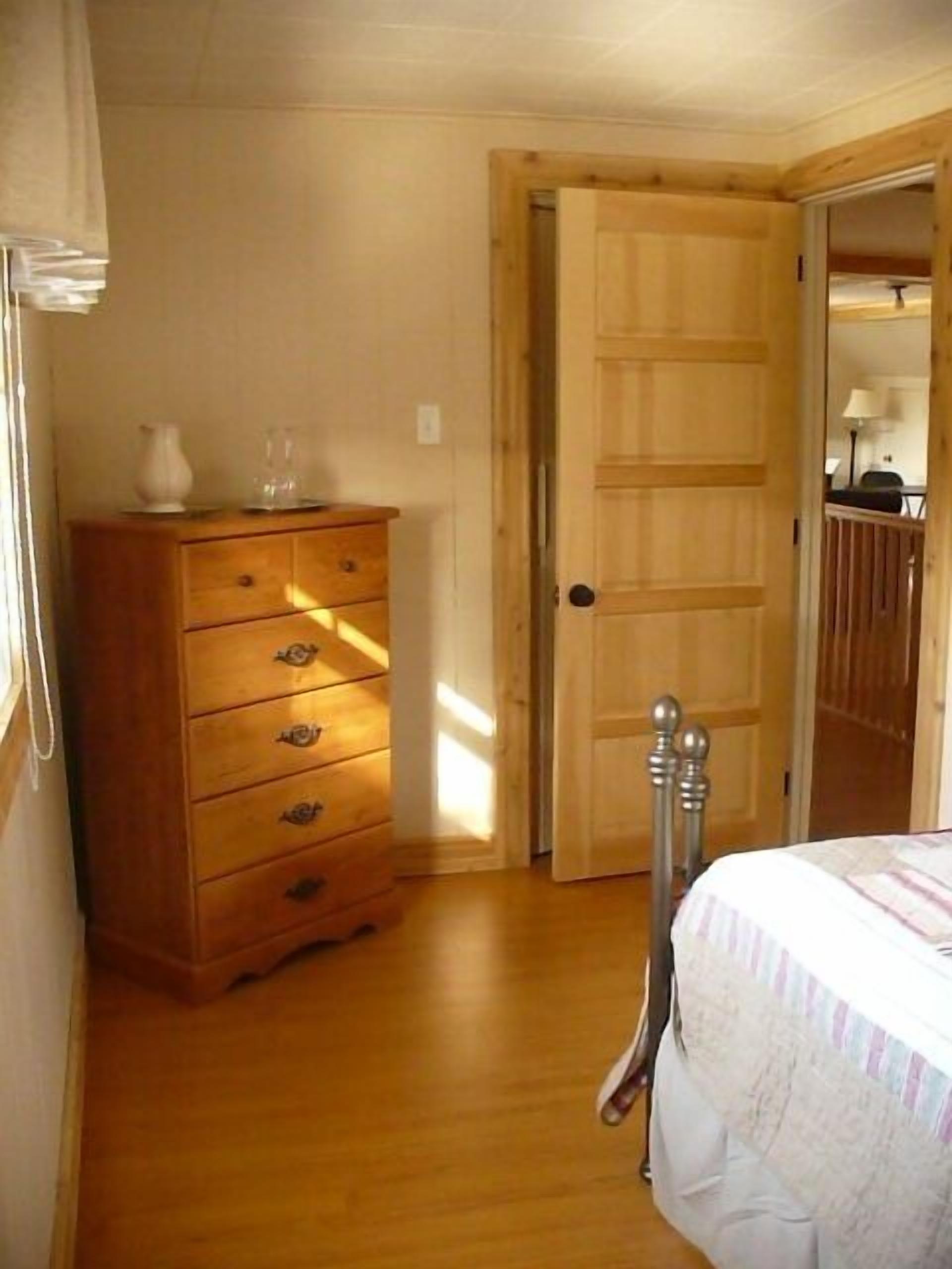 suite, 2 bedrooms (les jumelles) | soundproofing, free wifi