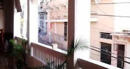 Class Colonial Aparta Hotel