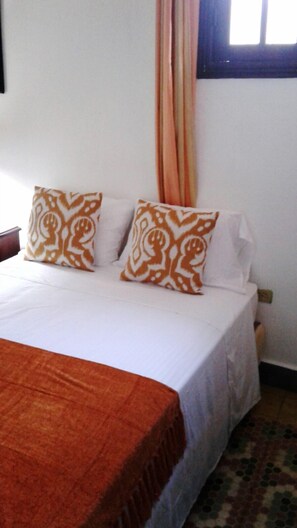 Apartment, 1 Bedroom | Private kitchenette | Fridge, stovetop, coffee/tea maker, cookware/dishes/utensils